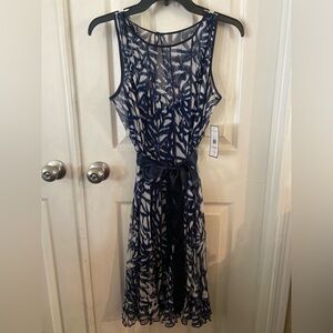 Elegant Navy Patterned Dress